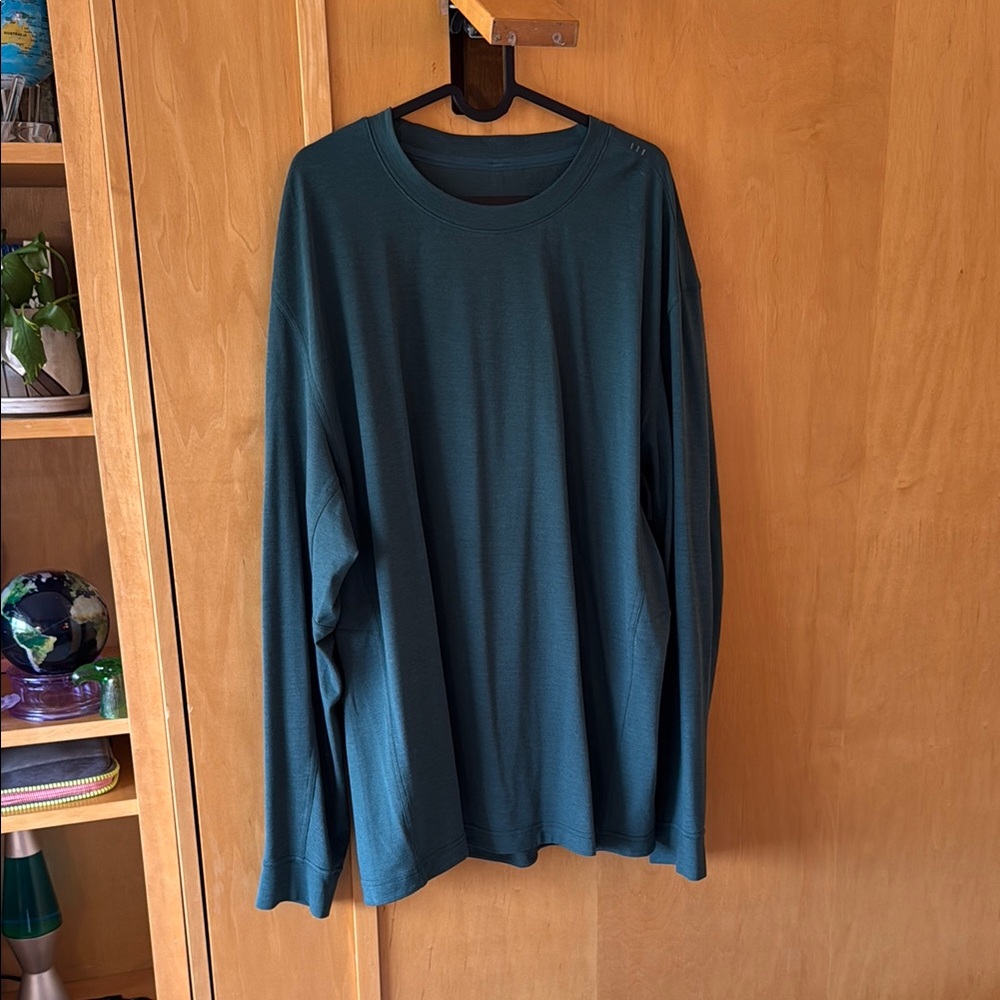 Lululemon Athletica teal Long Sleeve Tee
